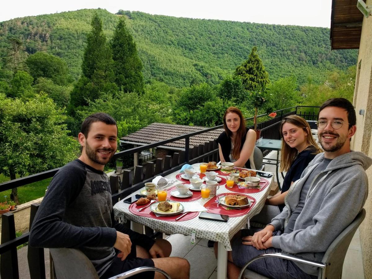 Les Ecureuils Panzió Revin Kültér fotó