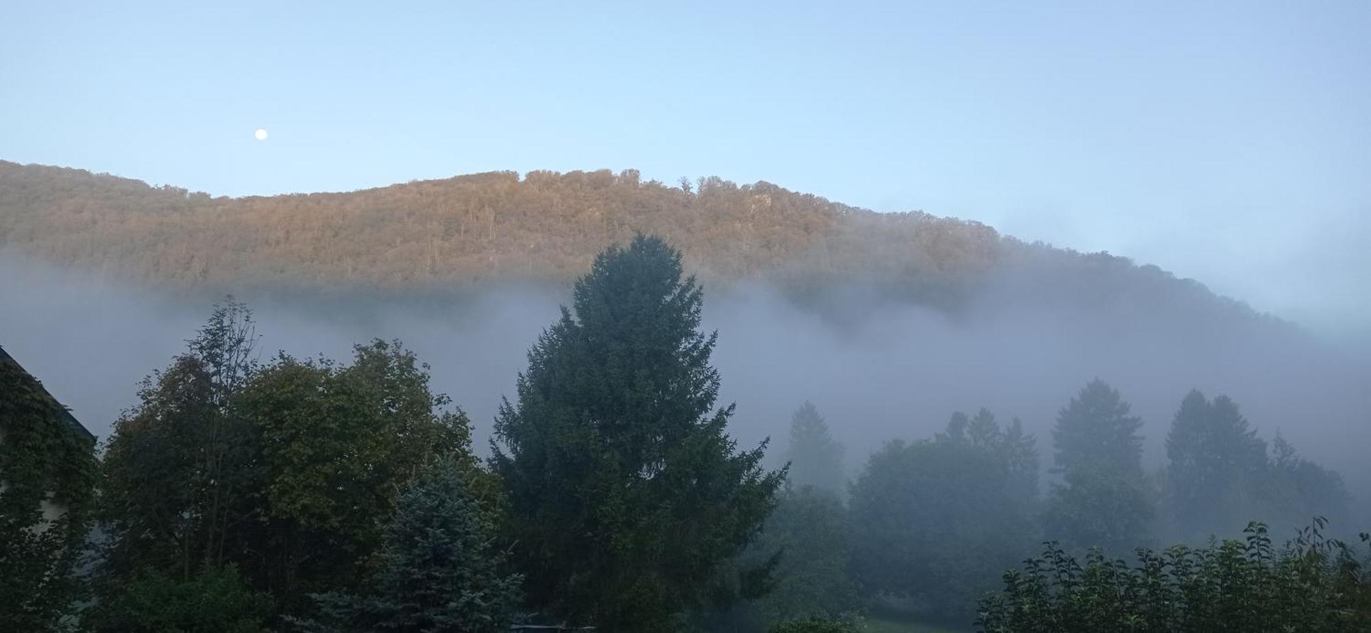 Les Ecureuils Panzió Revin Kültér fotó